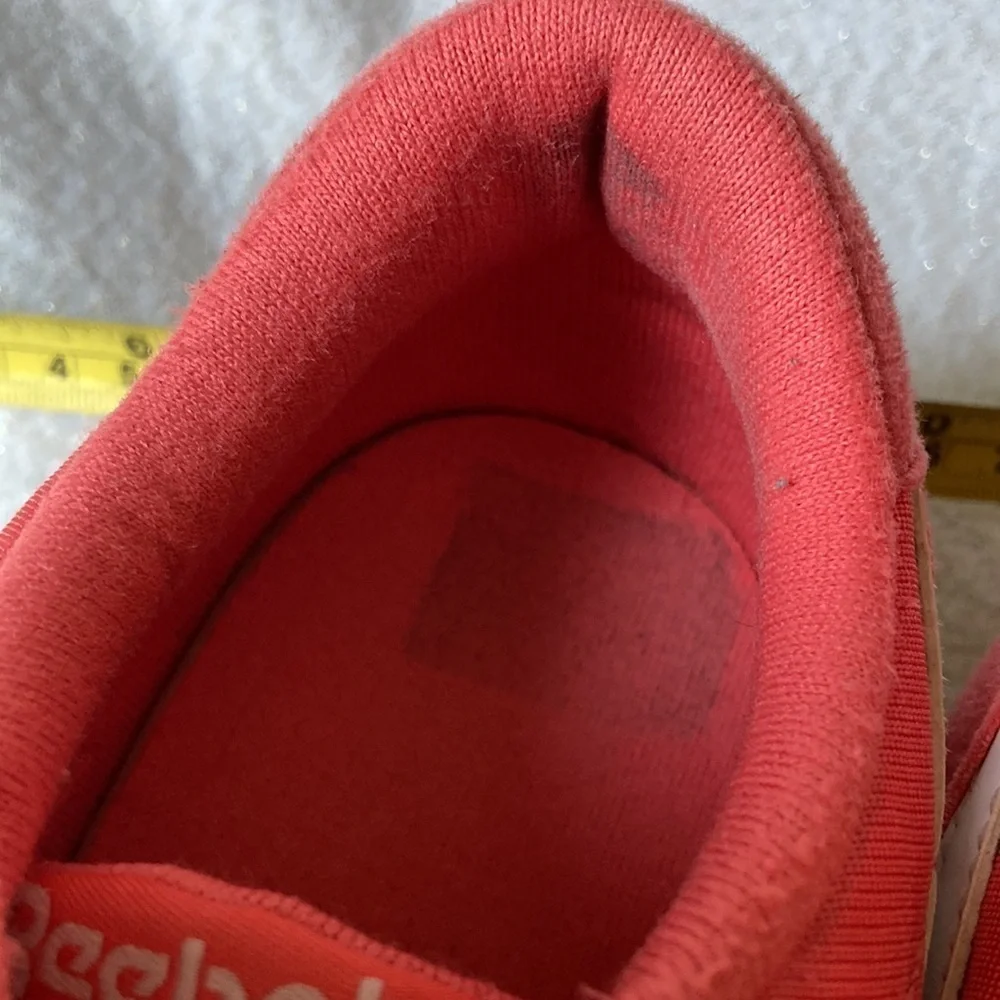 Reebok Classic Coral/white sneakers Size 7